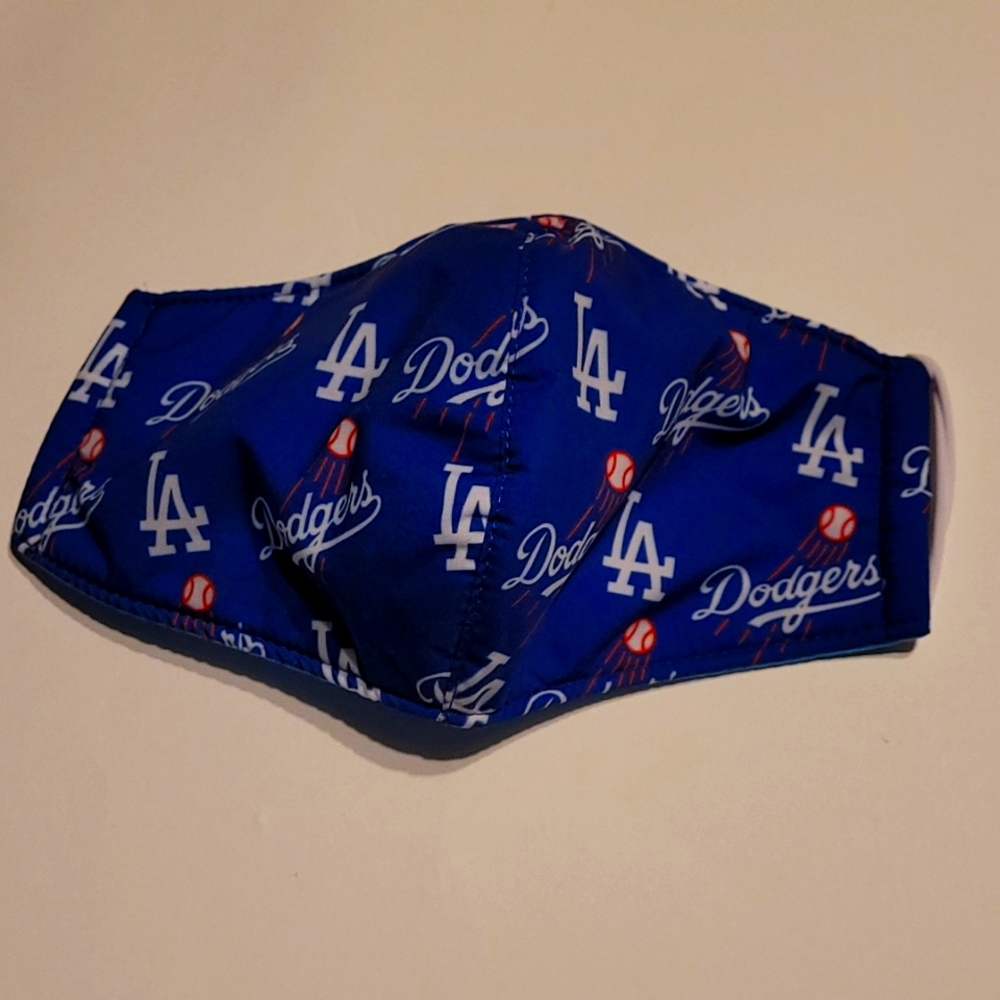 2024 World Series Champion Dodgers A fan must face mask